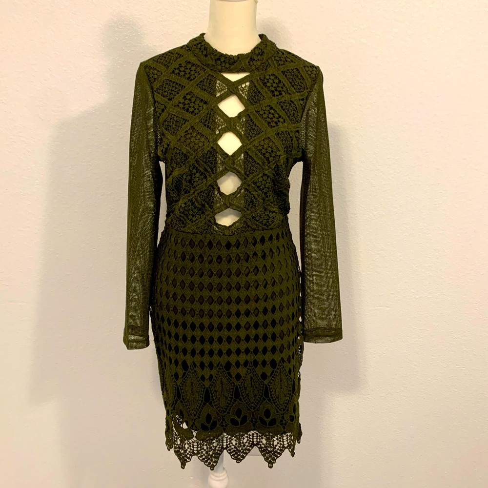 Long sleeve green lace dress